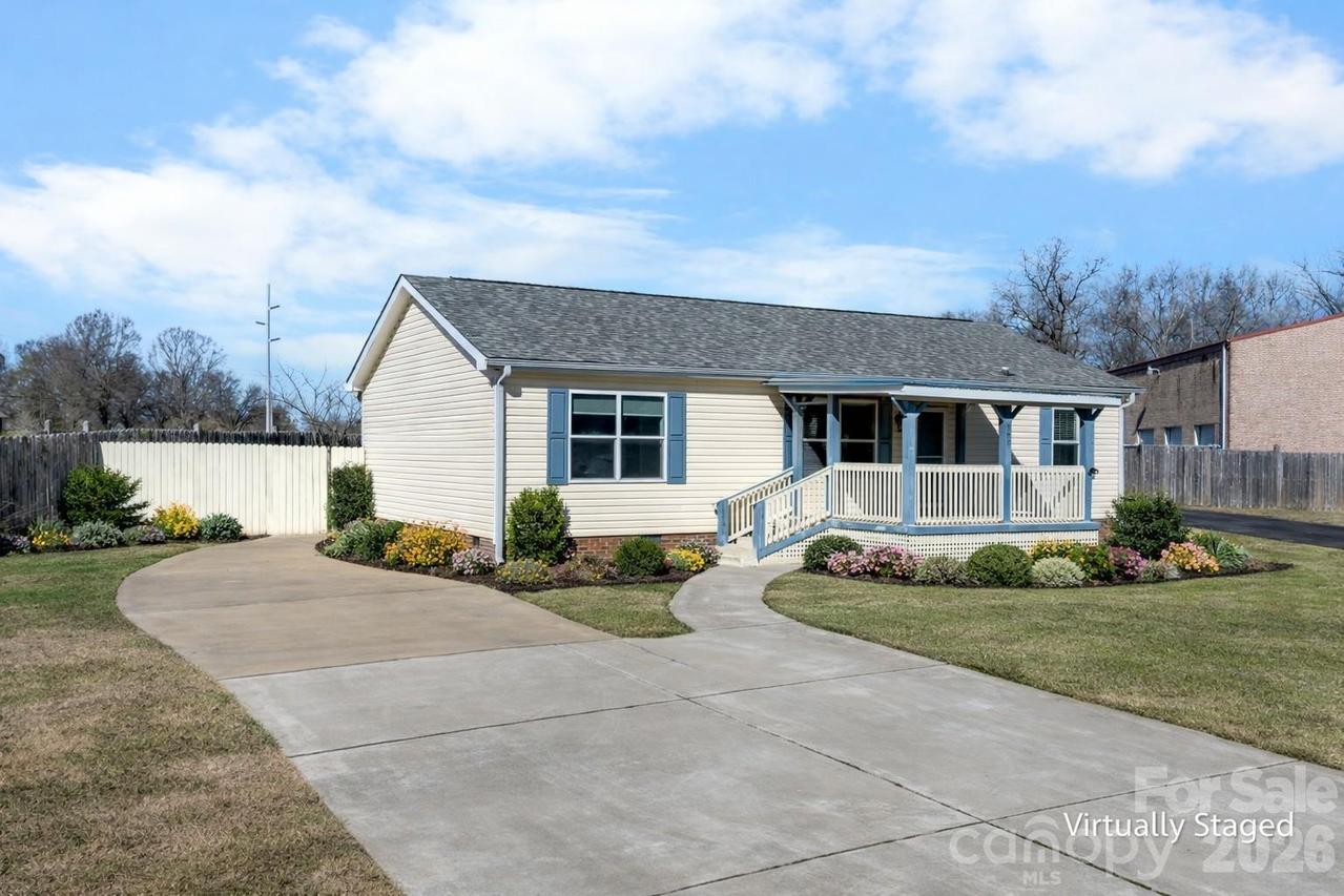 999 Stones Throw Dr., Concord, NC 28025