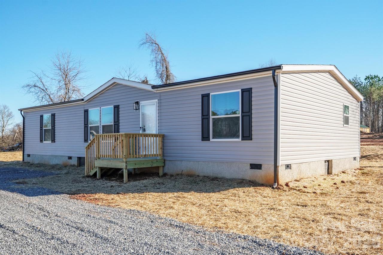 3613 Jamestown Rd., Morganton, NC 28655