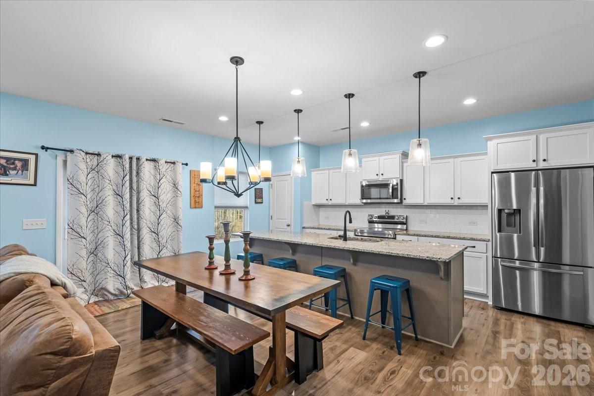 371 Copes Ct., Kannapolis, NC 28081