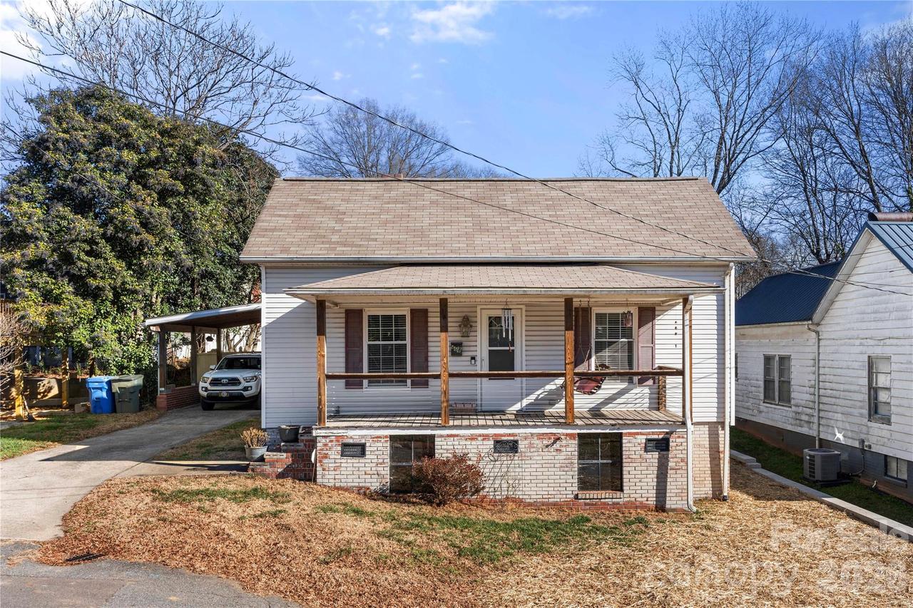 208 Pond St., Mooresville, NC 28115