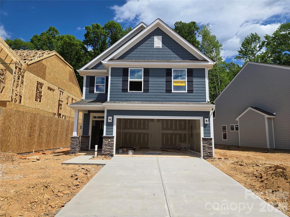 13126 Foxberry Rd., Charlotte, NC 28213