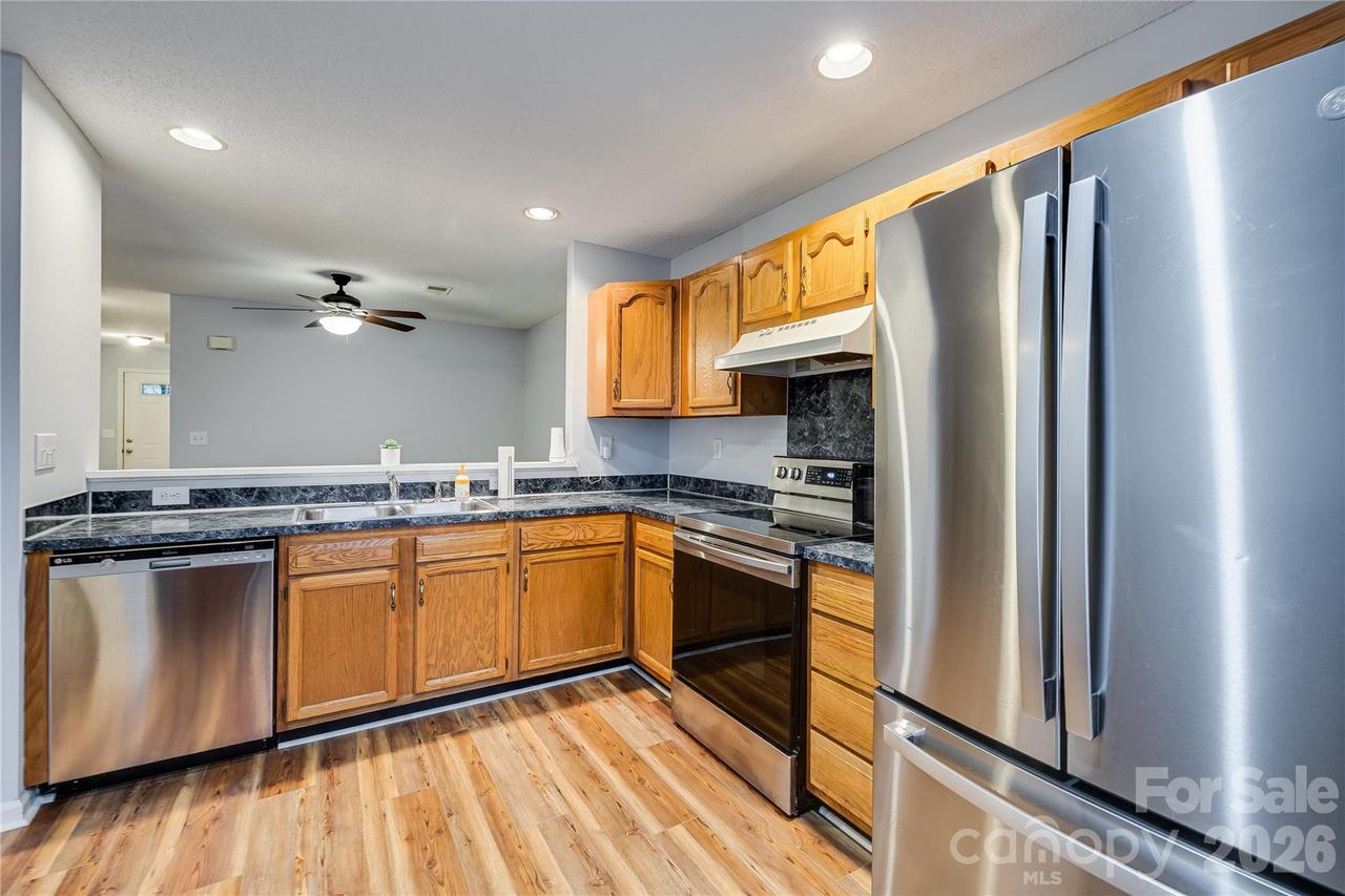 5925 Prescott Ct., Charlotte, NC 28269