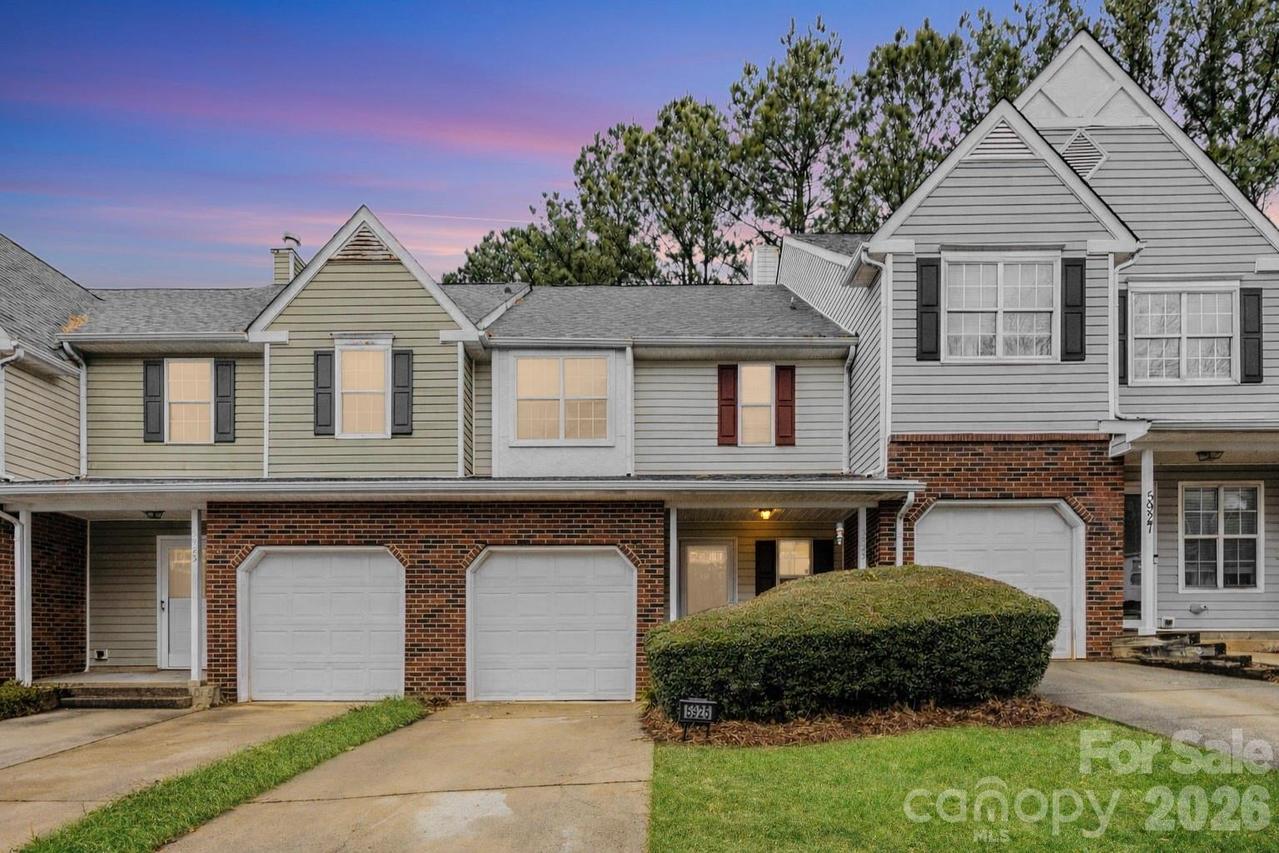5925 Prescott Ct., Charlotte, NC 28269