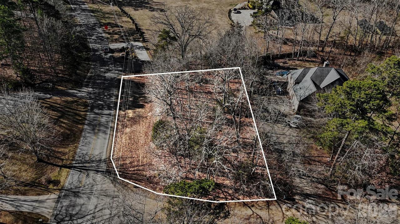 8809 Blaydon Dr., Charlotte, NC 28227