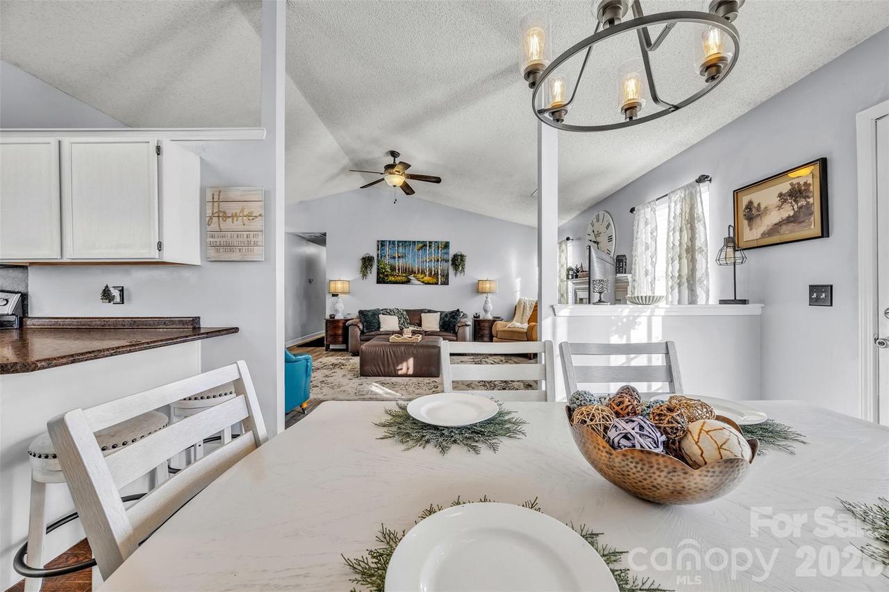 1959 8th St., Hickory, NC 28602