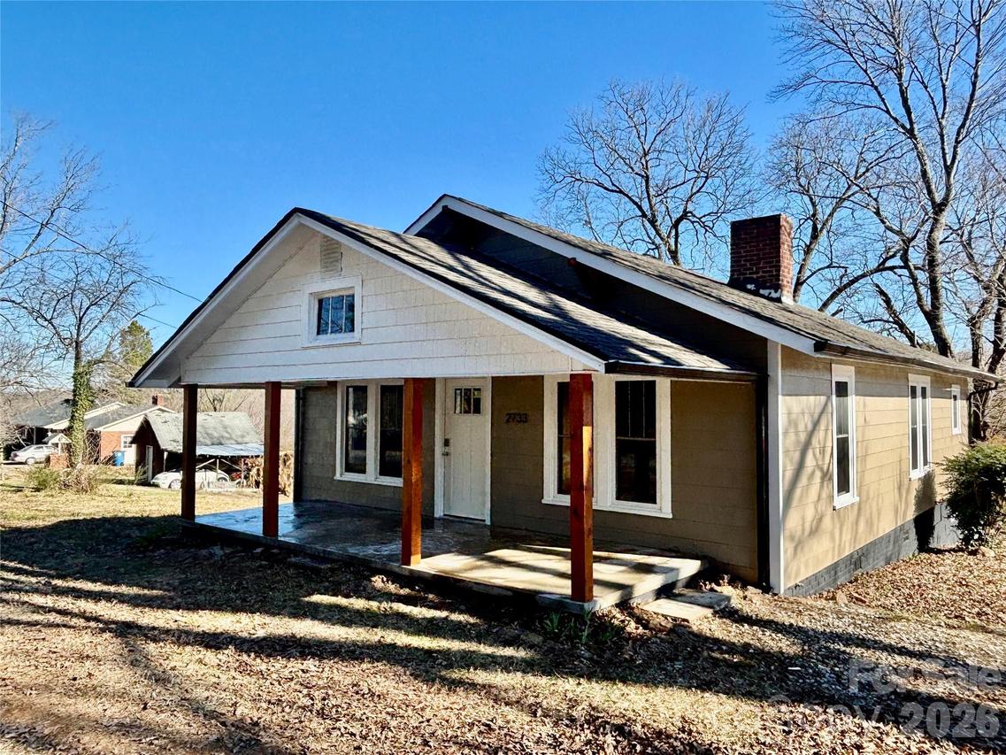 2733 Coldwater St., Connelly Springs, NC 28612