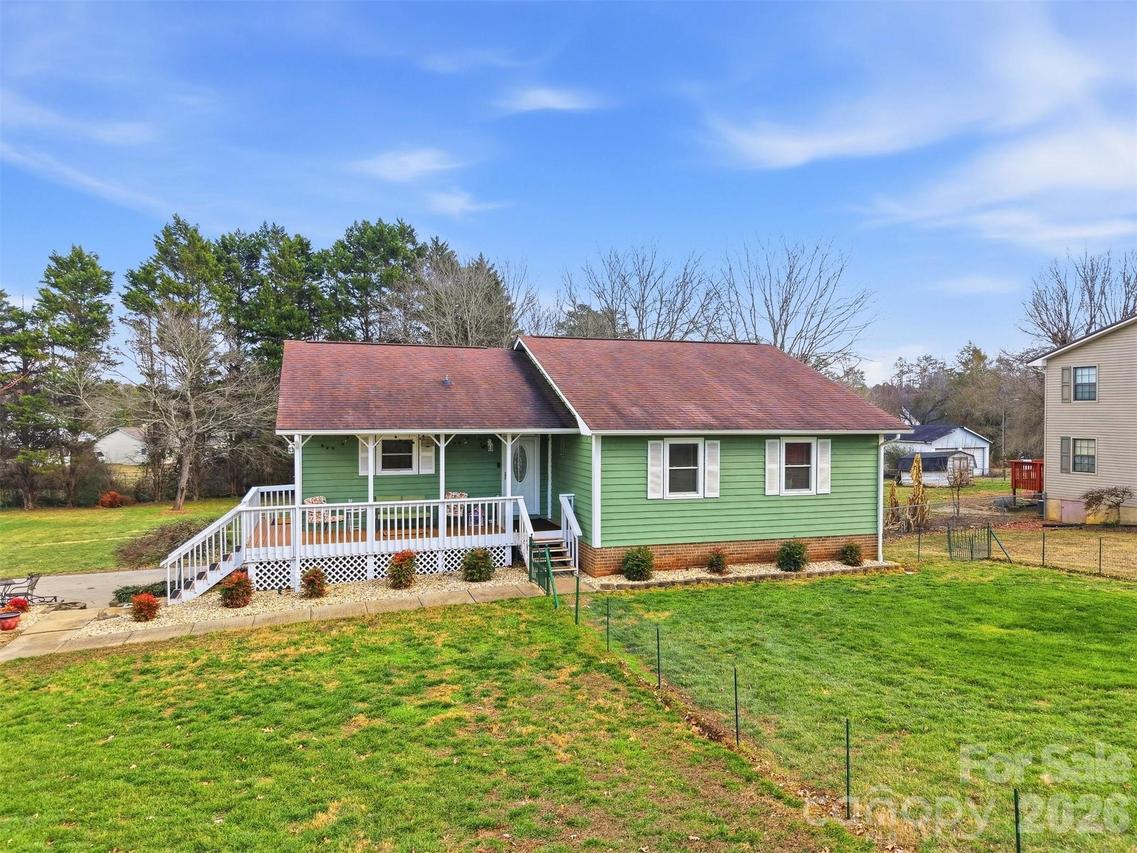 2735 Sides Ave., Connelly Springs, NC 28612
