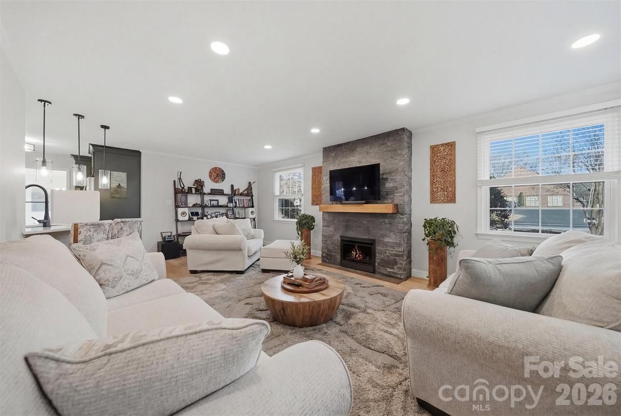 1002 S Brady Ave., Newton, NC 28658