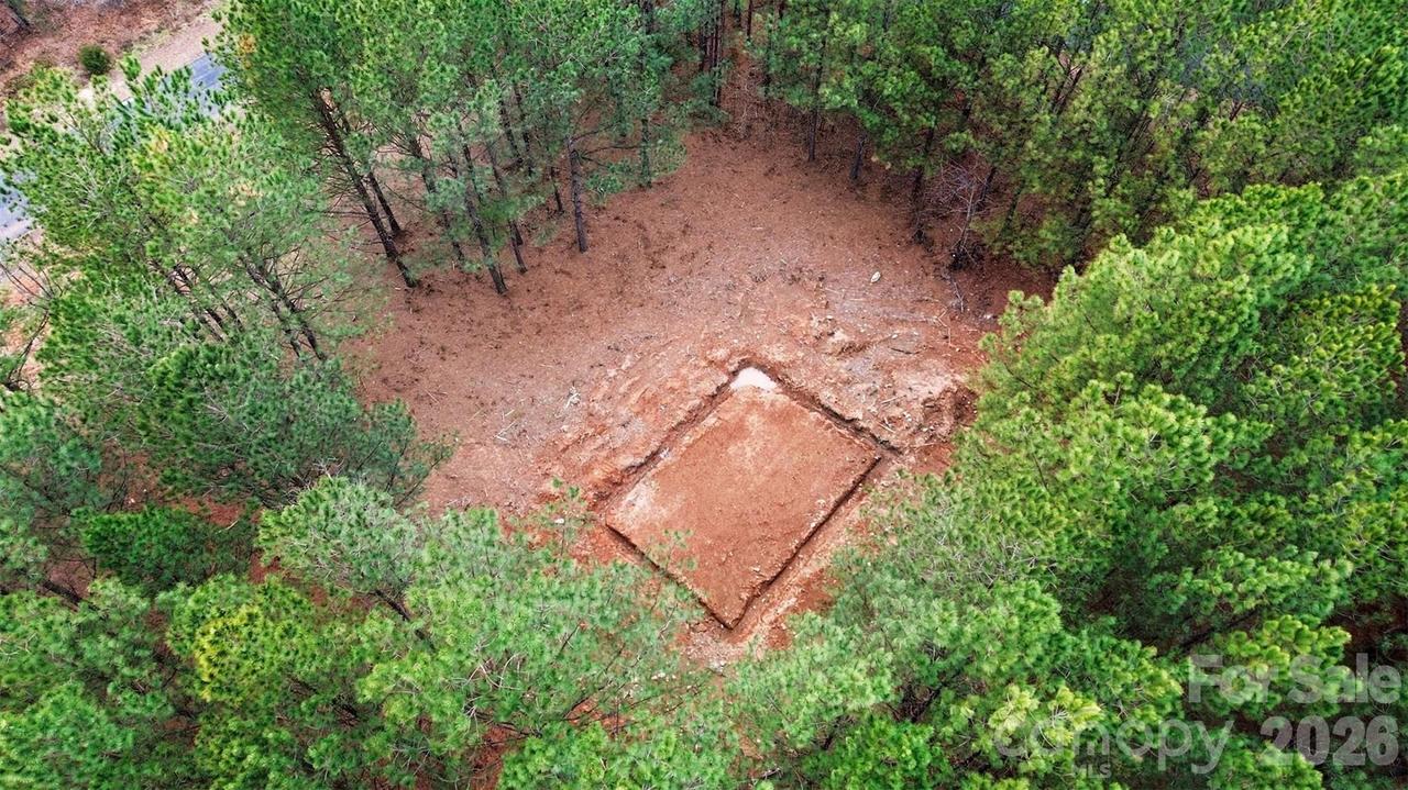 140 Riverview Dr., Mooresboro, NC 28114