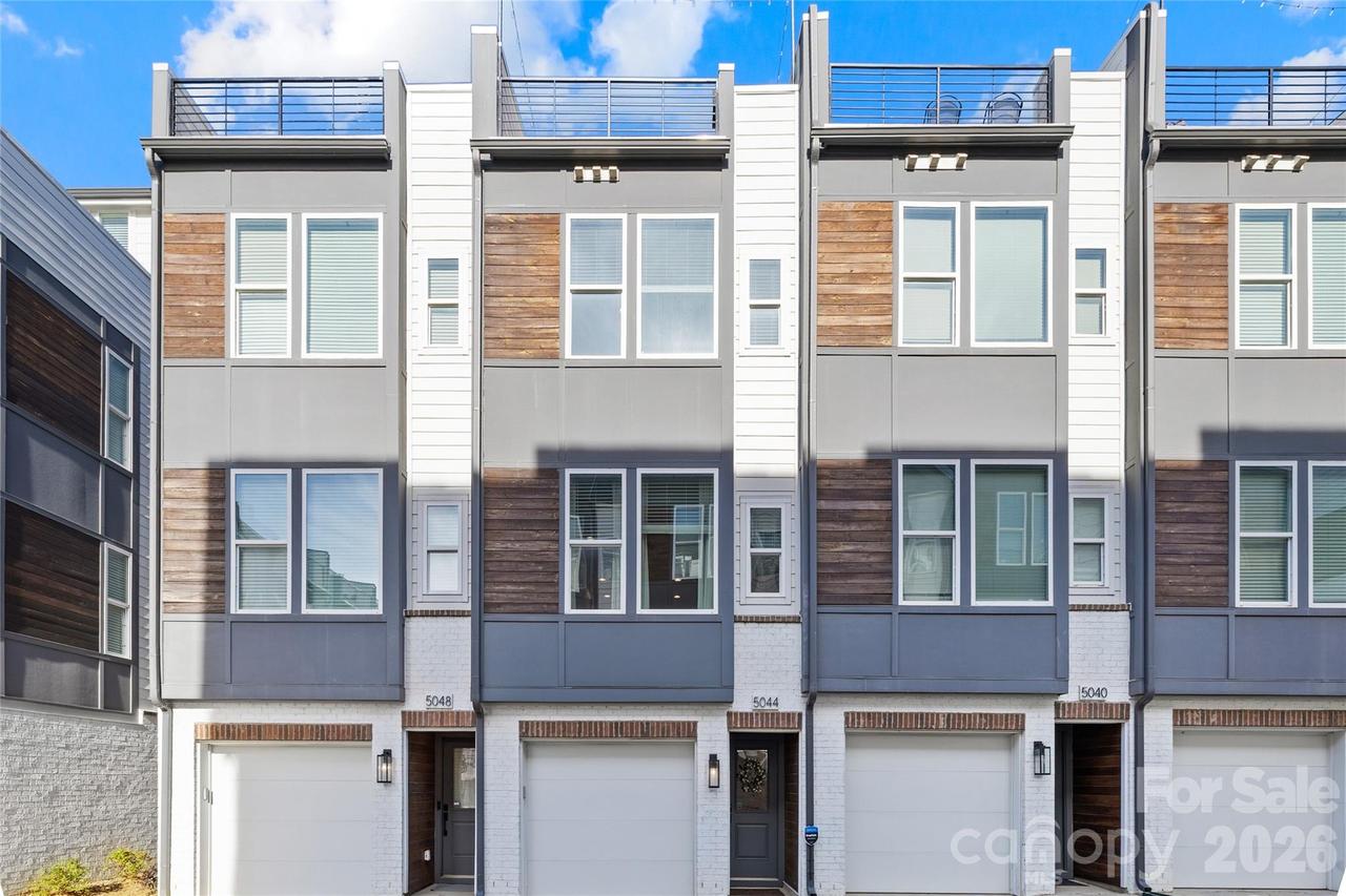 5044 York Park Ln., Charlotte, NC 28217