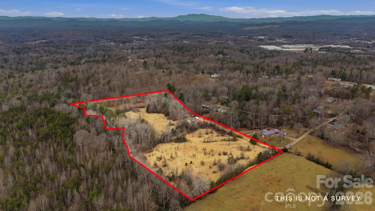 2630 Bluebird Ln., Lenoir, NC 28645