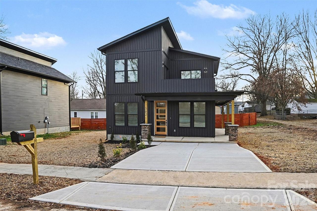 502 Milton L Taylor St., Kannapolis, NC 28083