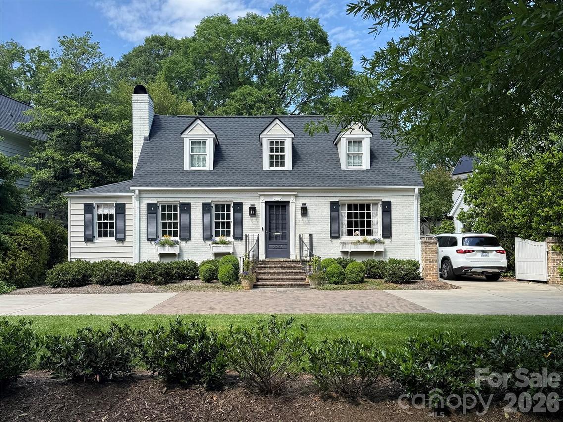 2045 Beverly Dr., Charlotte, NC 28207