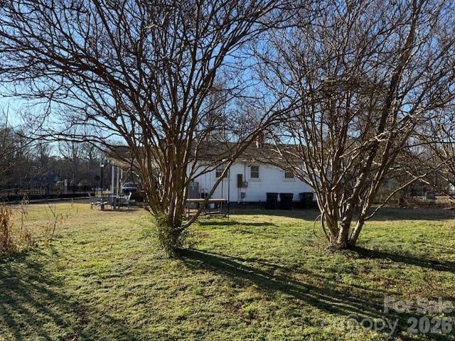 112 N Maxwell Ave., Huntersville, NC 28078