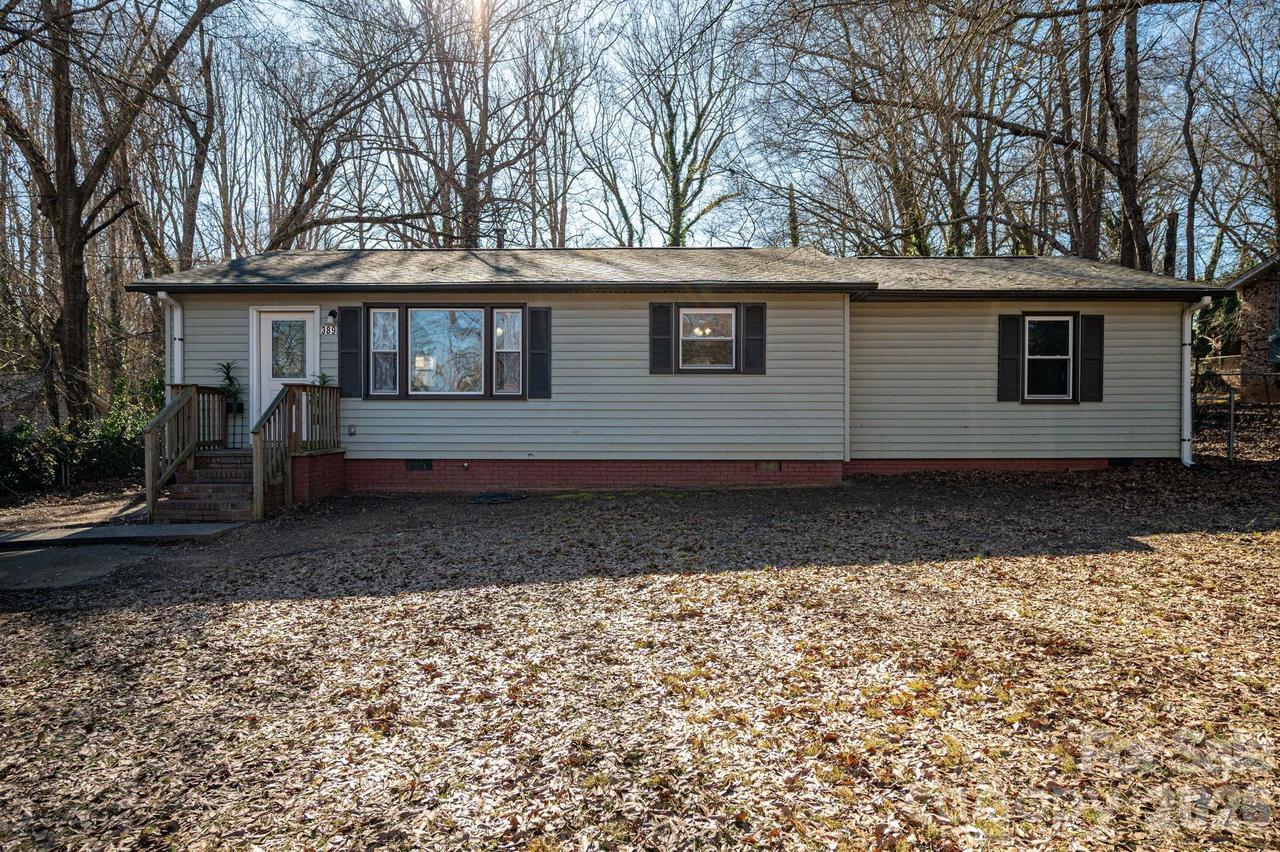 389 Carson Dr., Gastonia, NC 28052