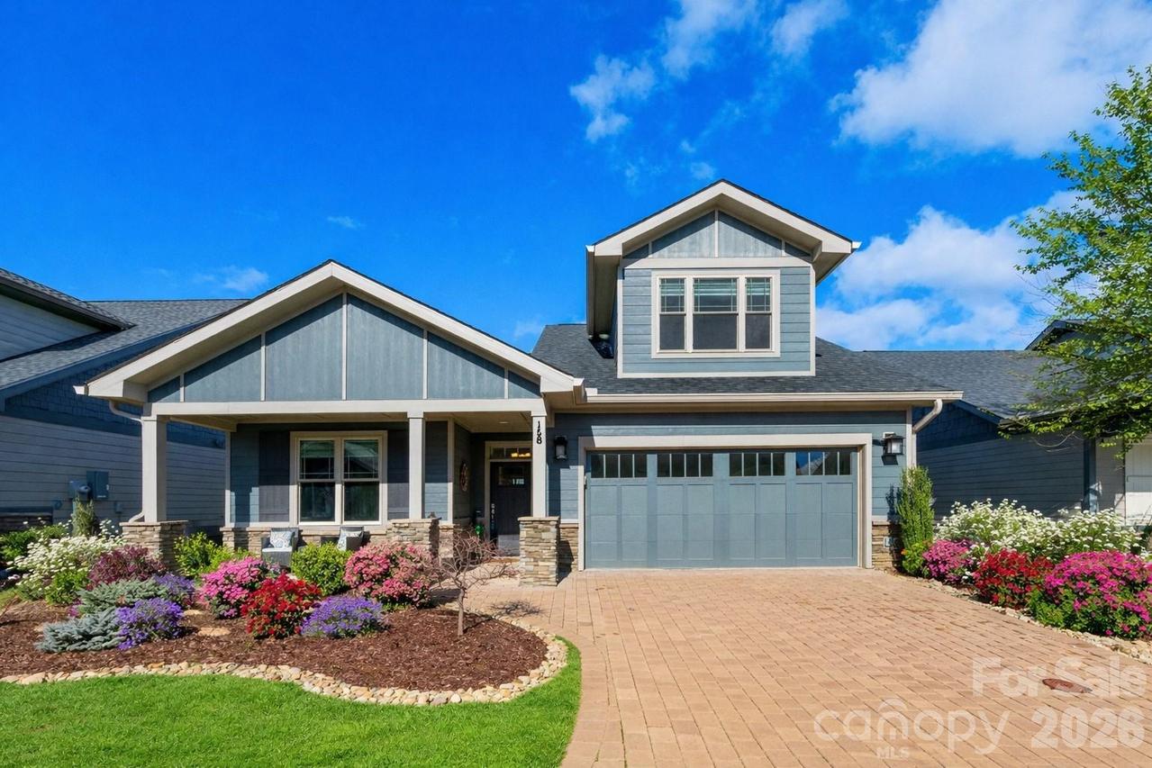 158 Waightstill Dr., Arden, NC 28704