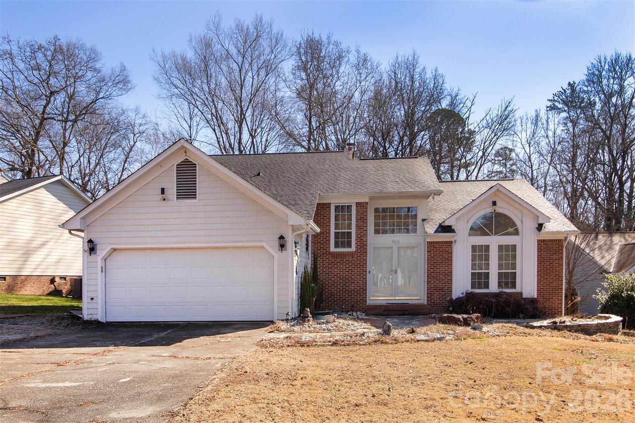 3800 Armitage Dr., Charlotte, NC 28269