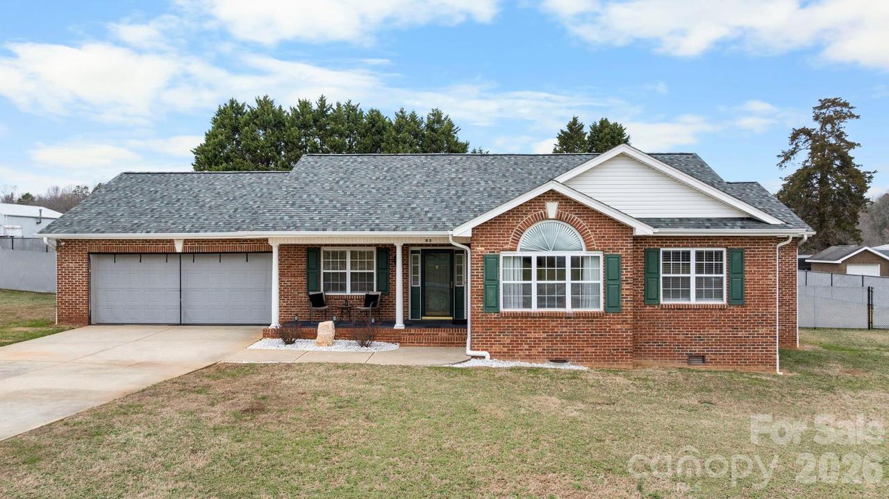 95 Chesterfield Dr., Taylorsville, NC 28681