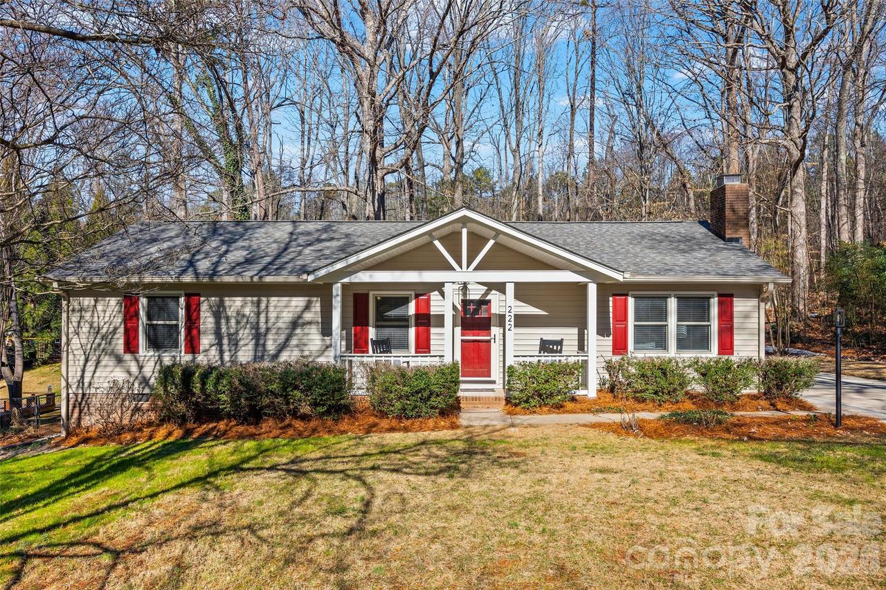 222 Woodridge Dr., Belmont, NC 28012