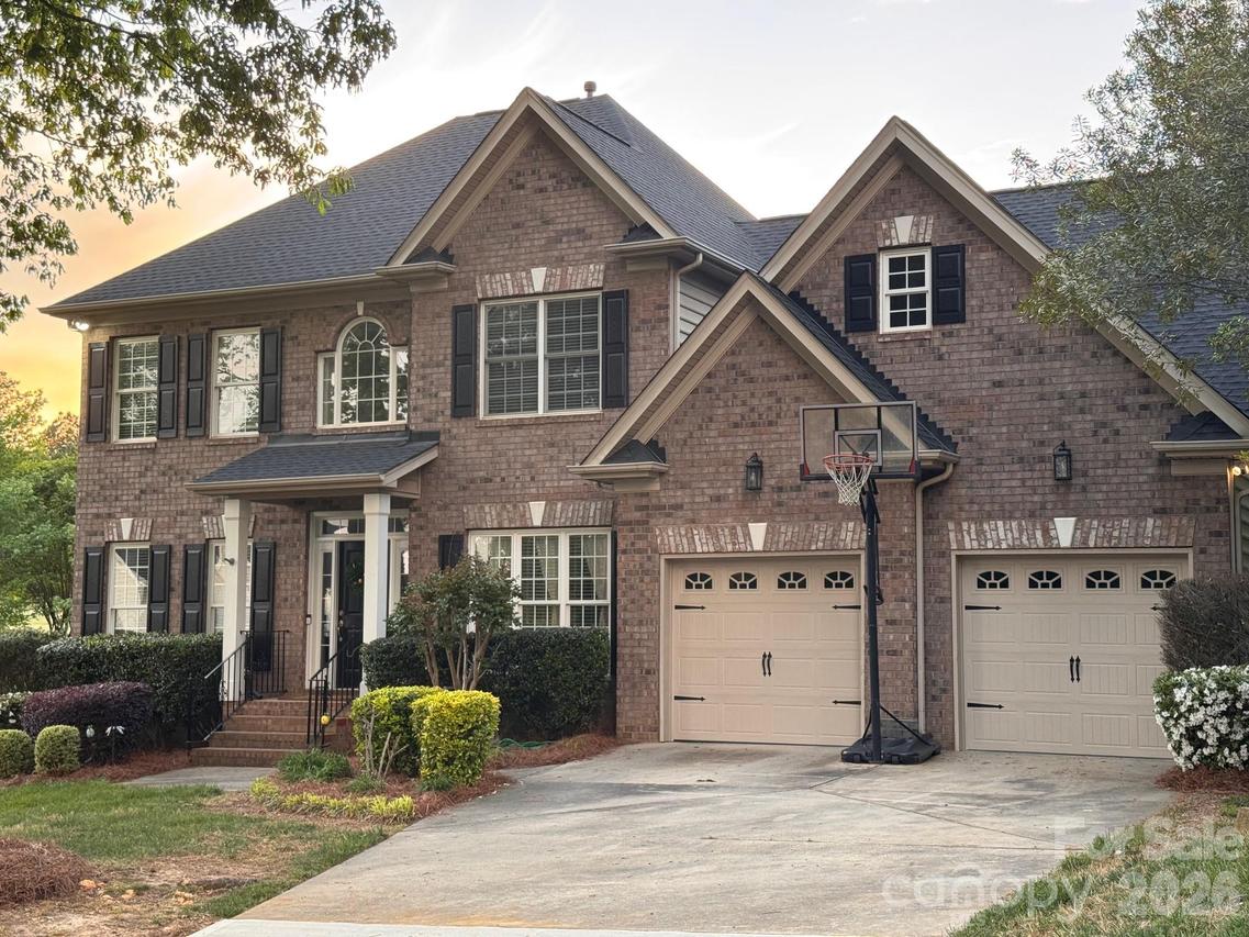 5006 Shannamara Dr., Matthews, NC 28104