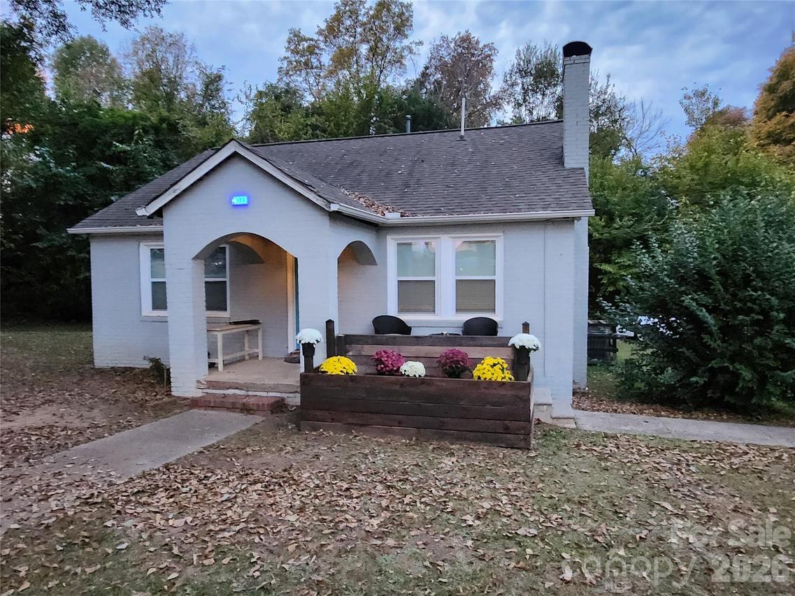 4033 W Tyvola Rd., Charlotte, NC 28208