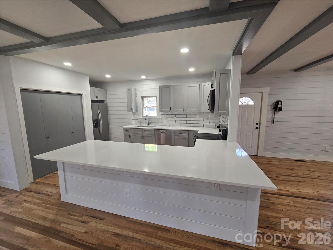 6802 Lowesville Ln., Stanley, NC 28164