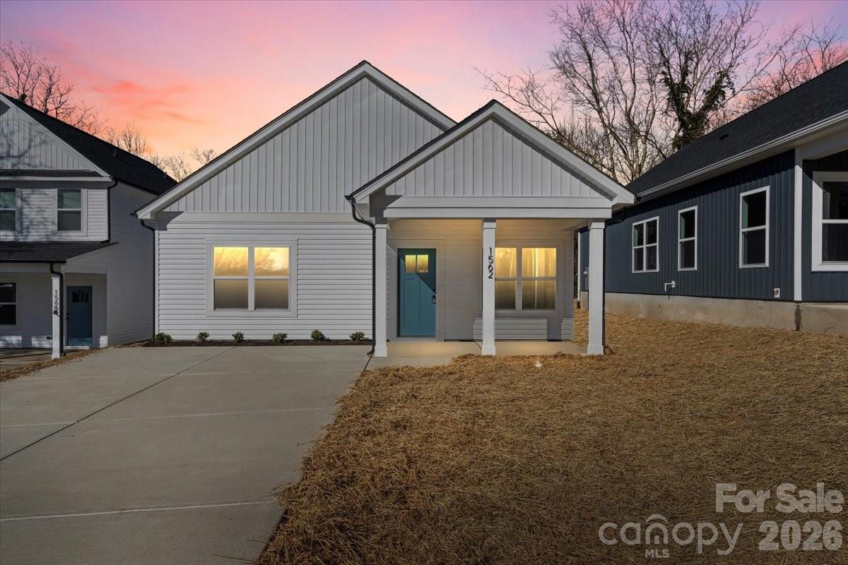 1562 7th Avenue Dr., Hickory, NC 28602