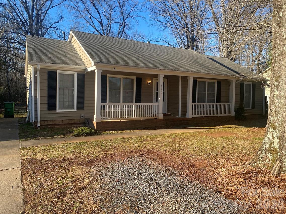 6800 Marlbrook Dr., Charlotte, NC 28212