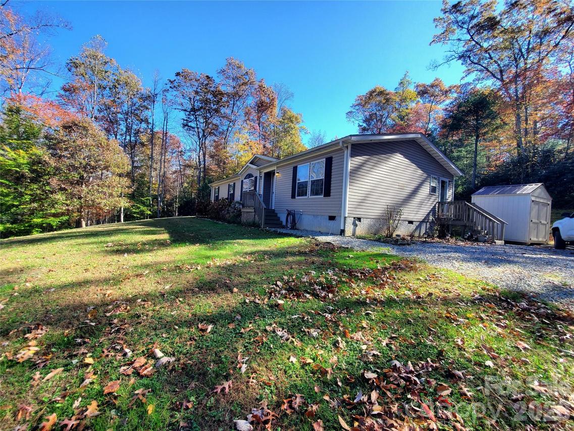 457 Dale Rd., Spruce Pine, NC 28777
