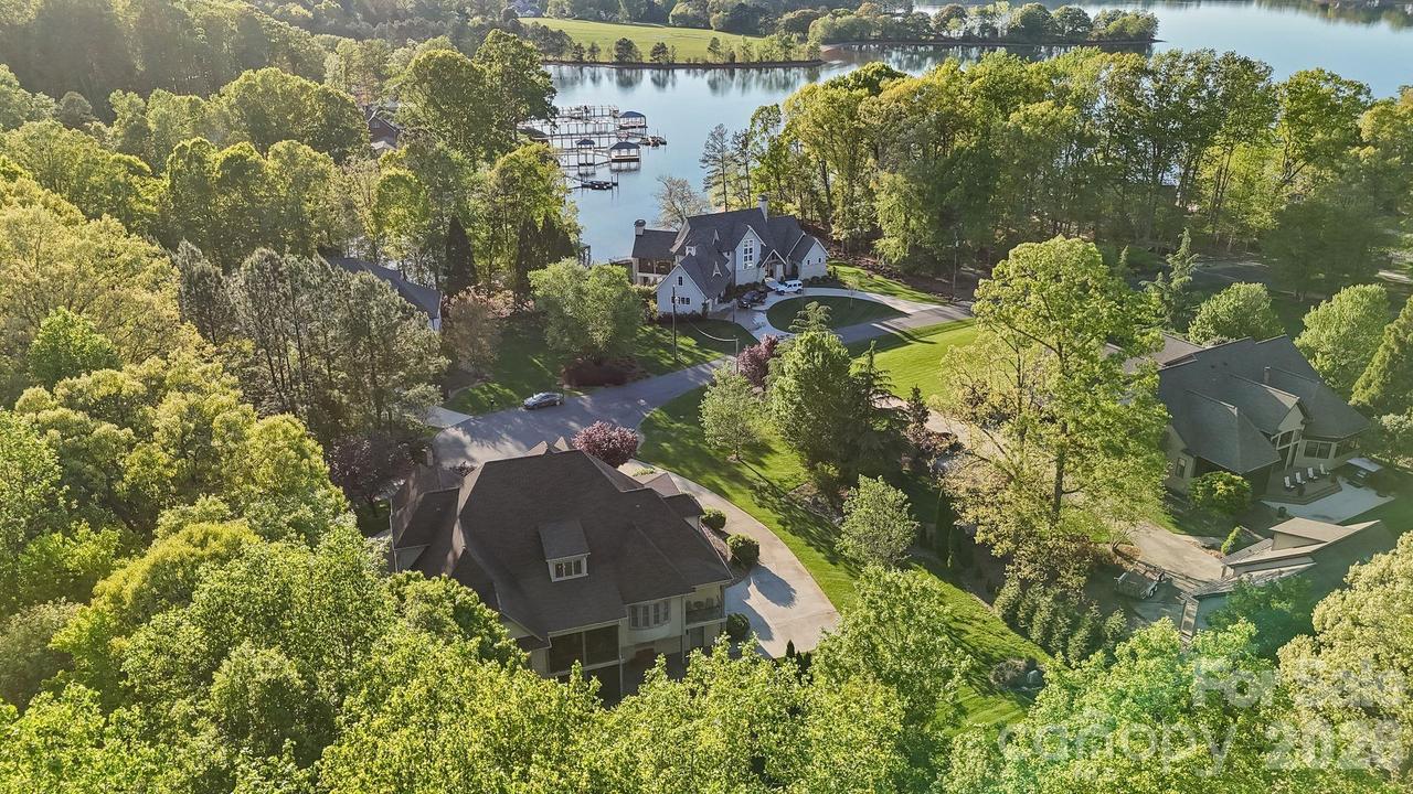 8056 Windsong Rd., Denver, NC 28037
