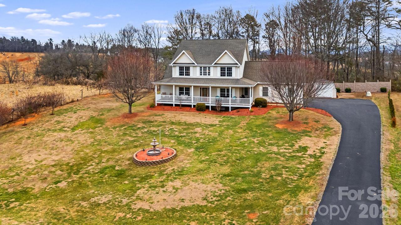 79 Bear Creek Hills Dr., Leicester, NC 28748