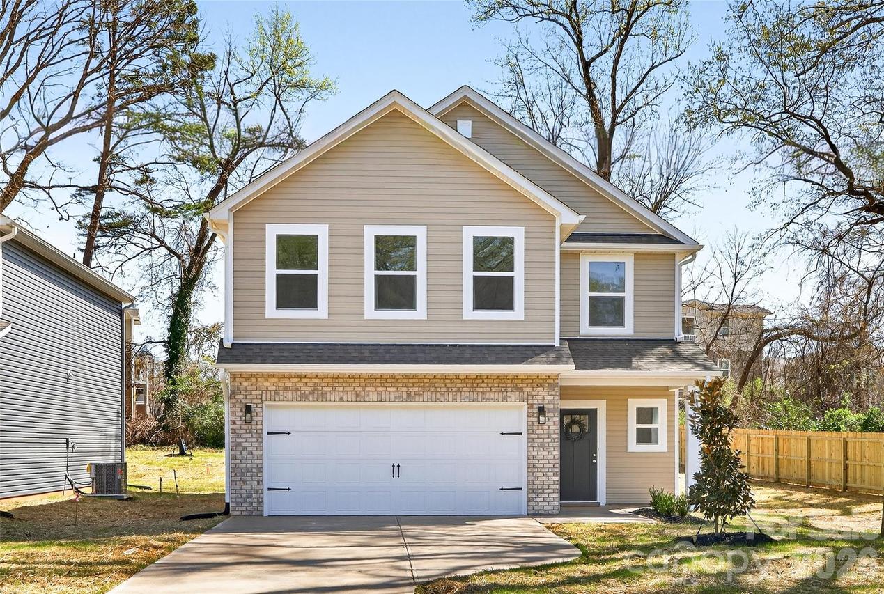 539 Dawn Cir., Charlotte, NC 28213