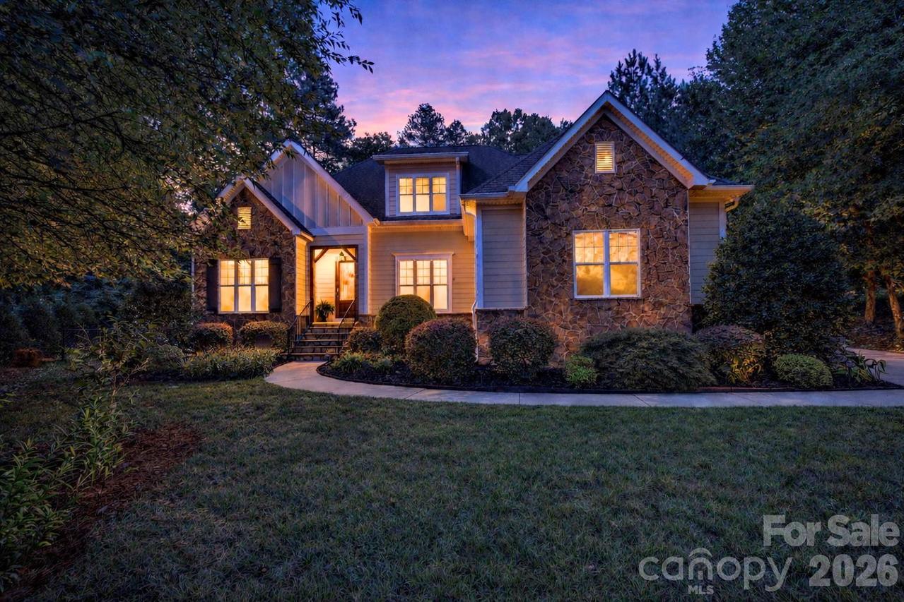 134 Lakeshore Hills Dr., Mooresville, NC 28117
