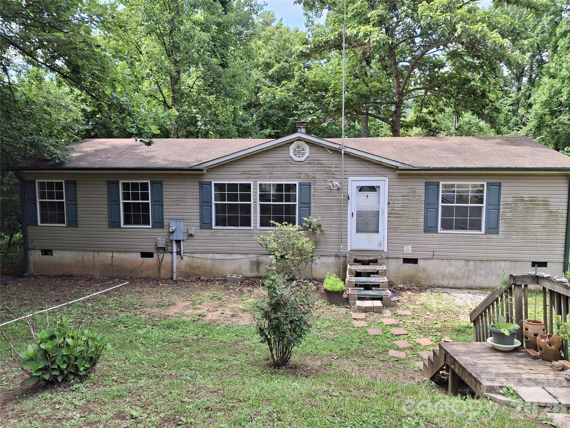 67 Earwood Ridge Rd., Fairview, NC 28730