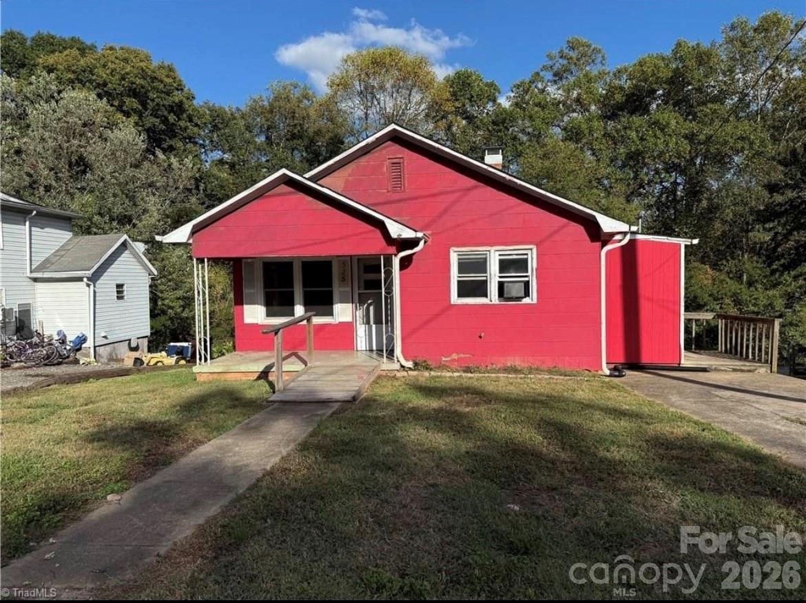 325 Mineral Springs Dr., Jonesville, NC 28642