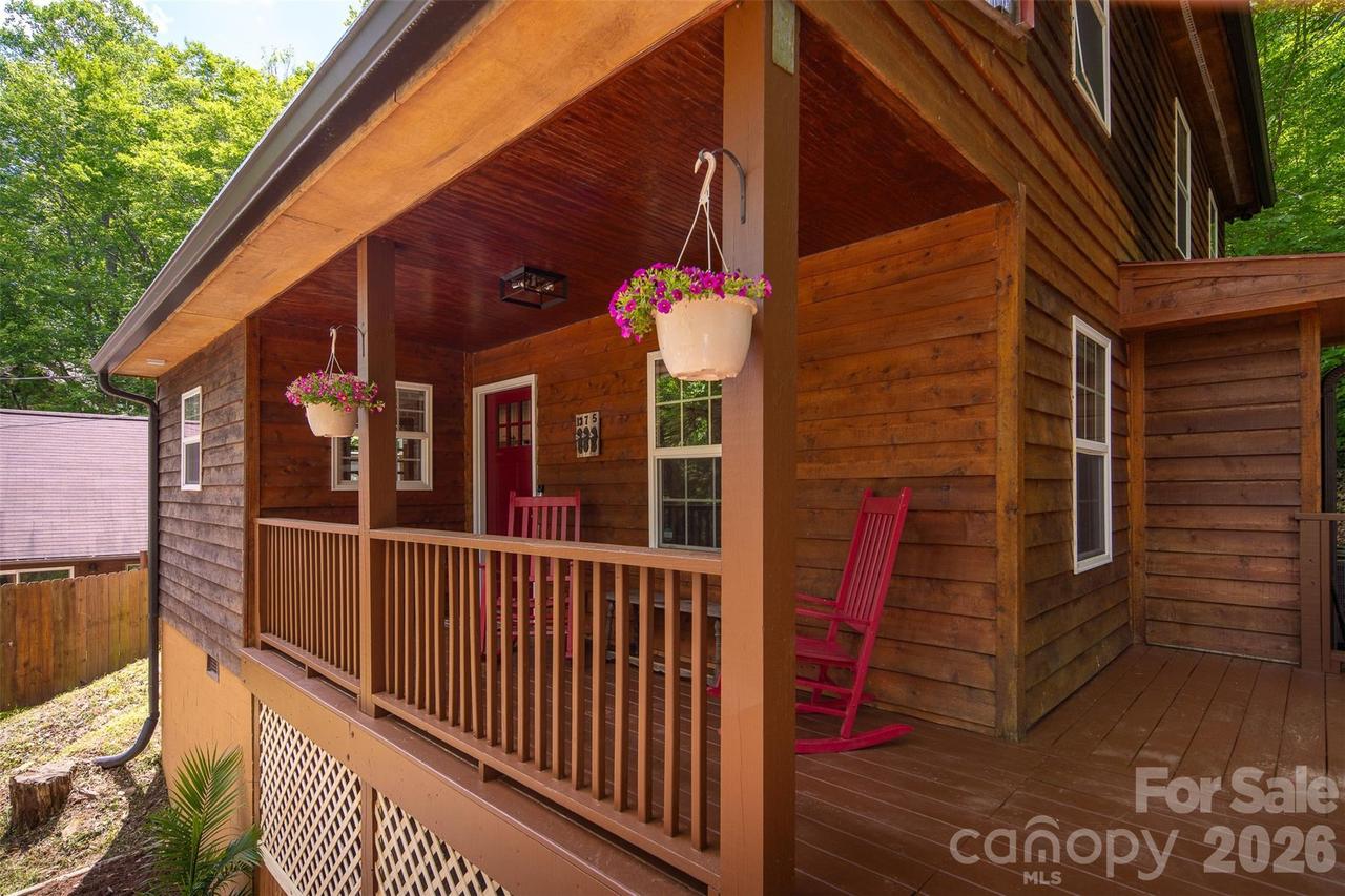 1375 Stoney Brook Ln., Boone, NC 28607