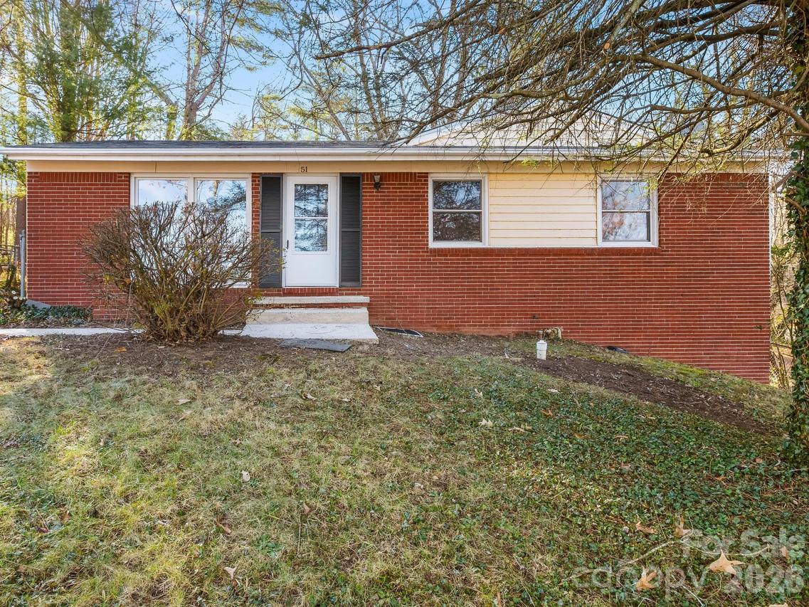 51 West Chapel Rd., Asheville, NC 28803