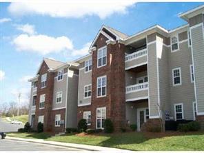 9810 Campus Walk Ln. #M, Charlotte, NC 28262