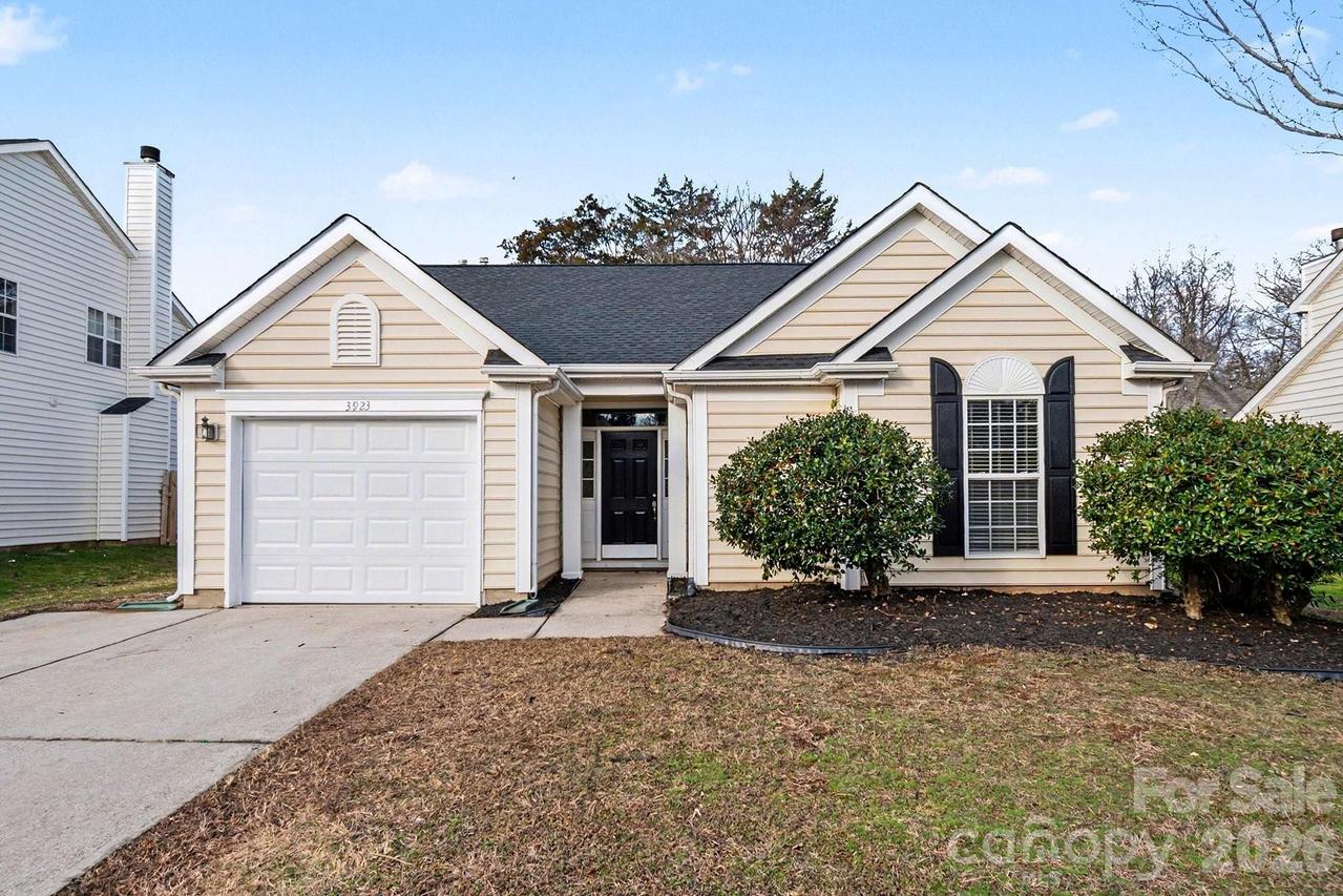 3923 E Cedar Hill Dr., Charlotte, NC 28273
