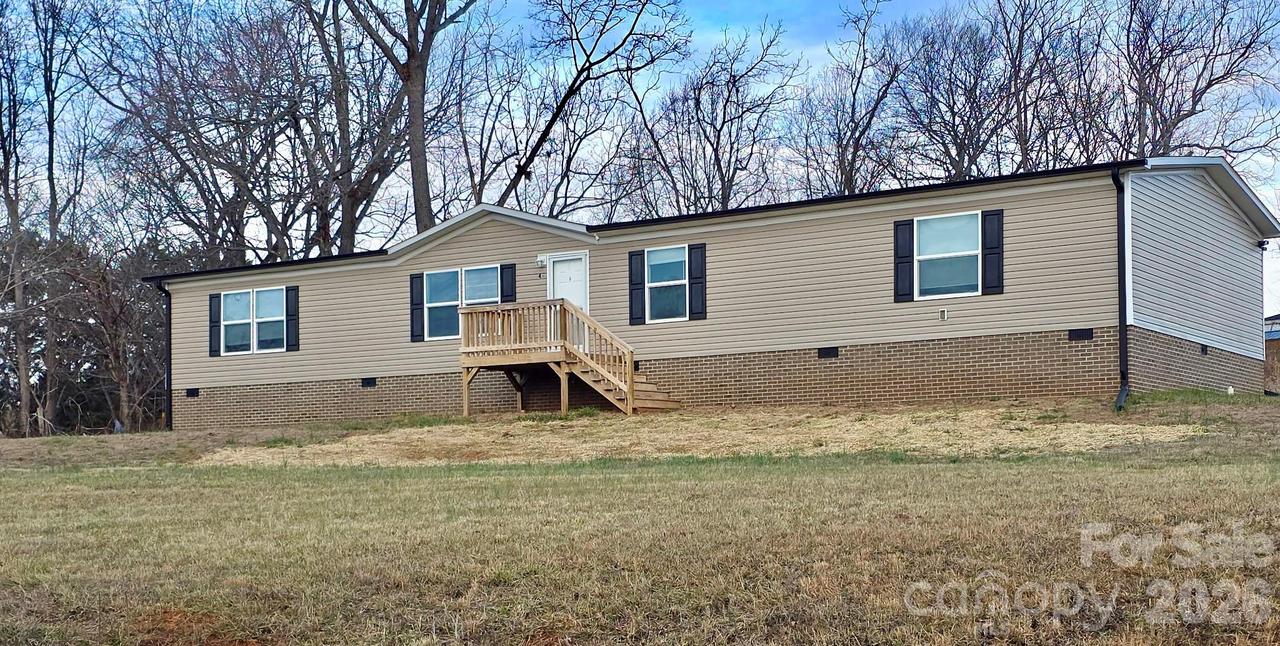 44 Howard Norton Dr., Hiddenite, NC 28636