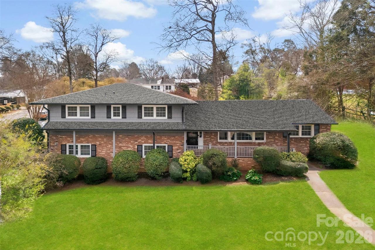 501 Eastwood Dr., Gastonia, NC 28054