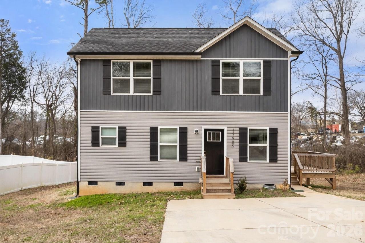13805 Circle Dr., Charlotte, NC 28262