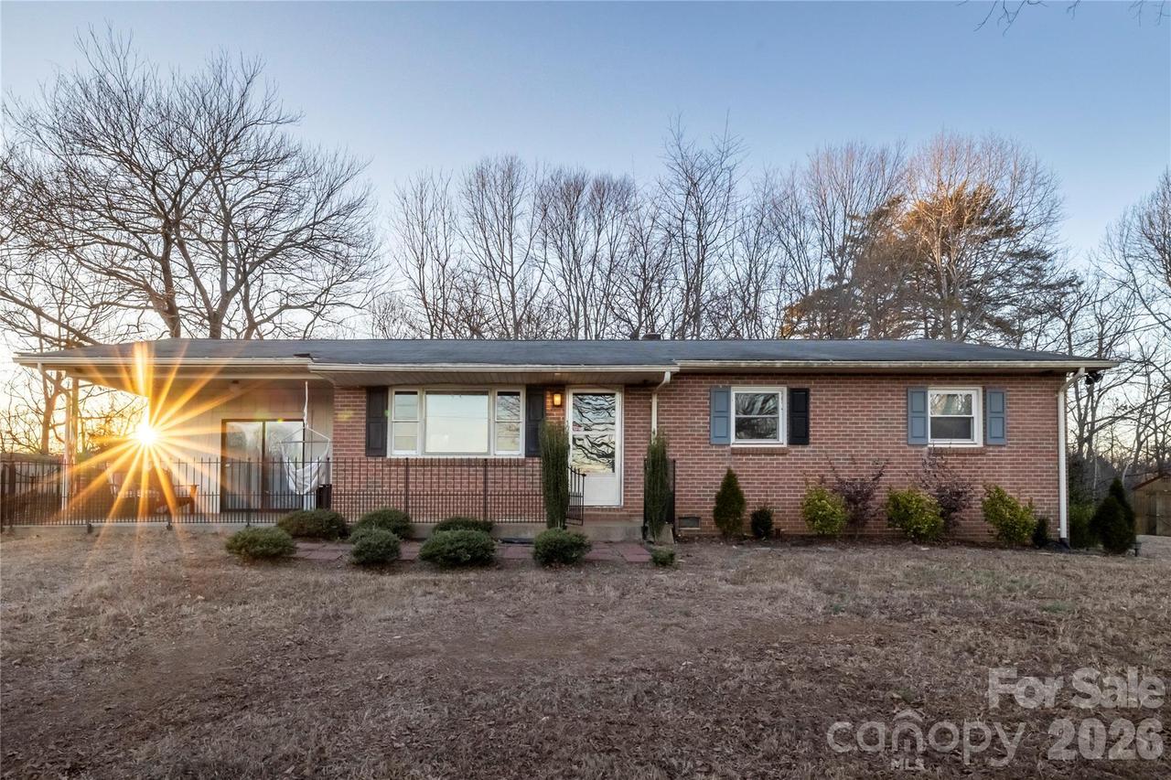 2276 Shady Grove Rd., Connelly Springs, NC 28612