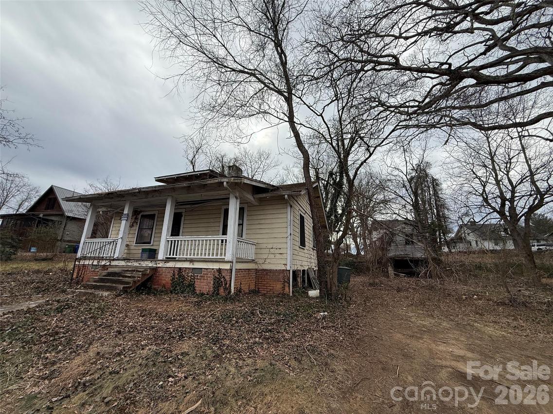 24 Dysart St., Asheville, NC 28806