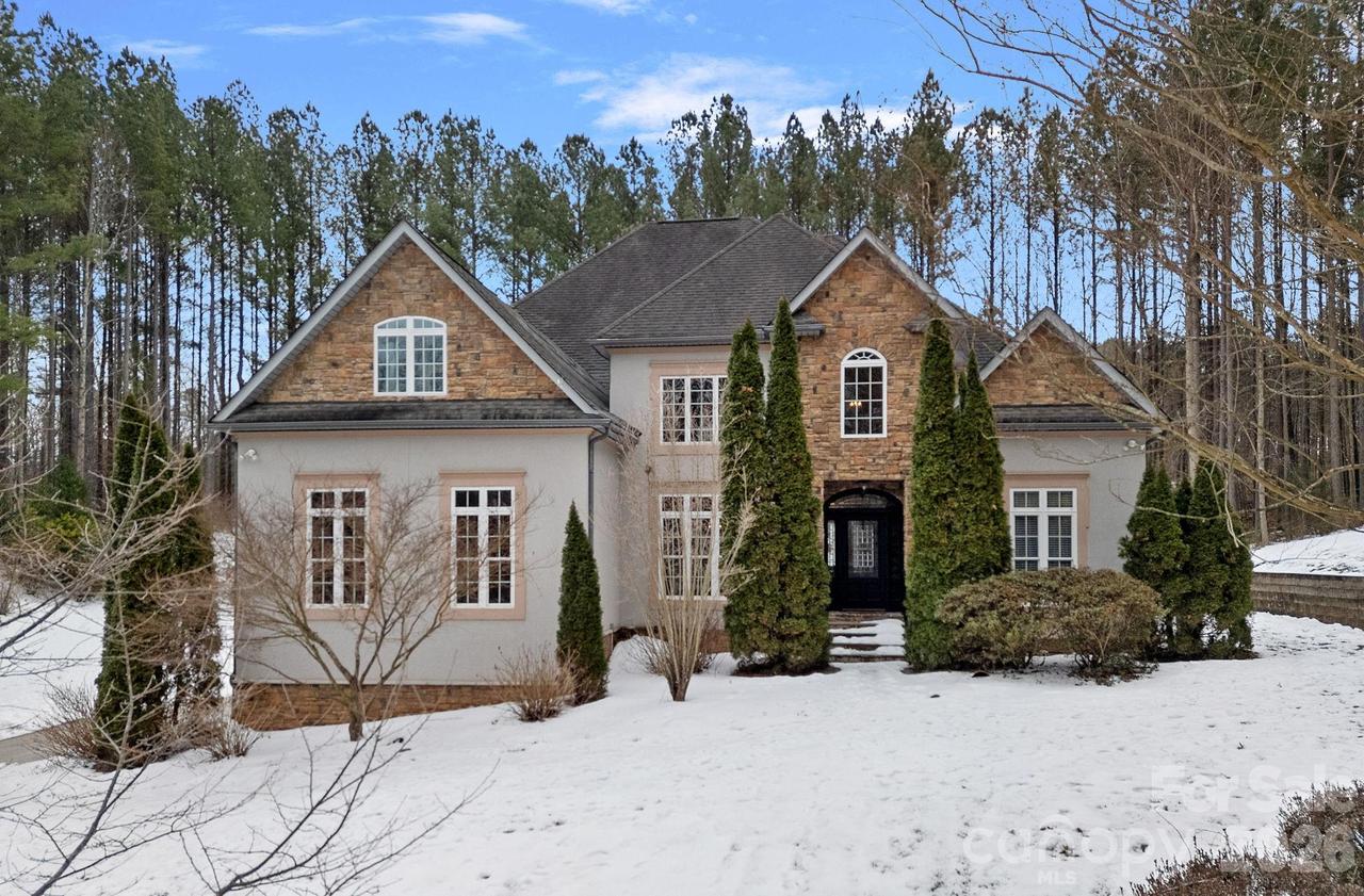 131 Winding Forest Dr., Troutman, NC 28166