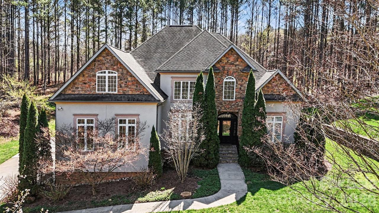 131 Winding Forest Dr., Troutman, NC 28166