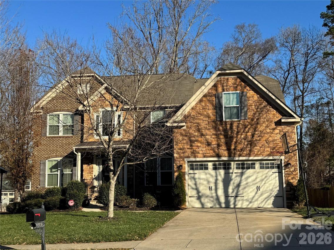 9759 Brandybuck Dr., Charlotte, NC 28269