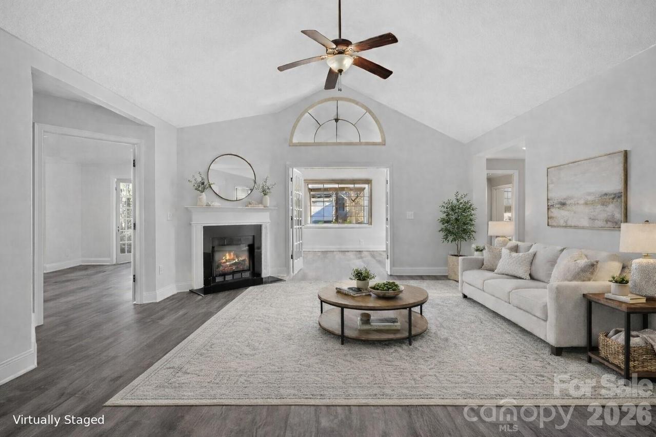 6 Mountain Meadow Cir., Weaverville, NC 28787