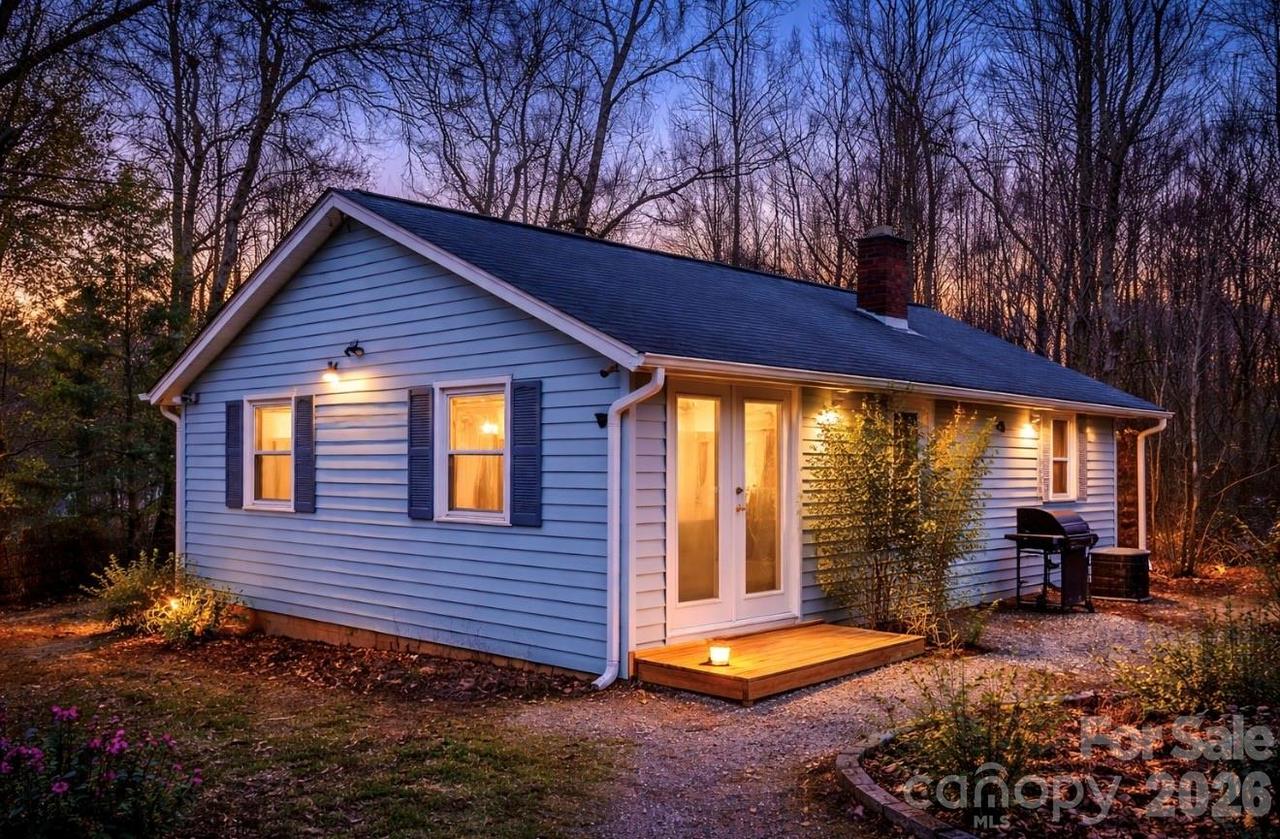 38 Pisgah View Rd., Asheville, NC 28806