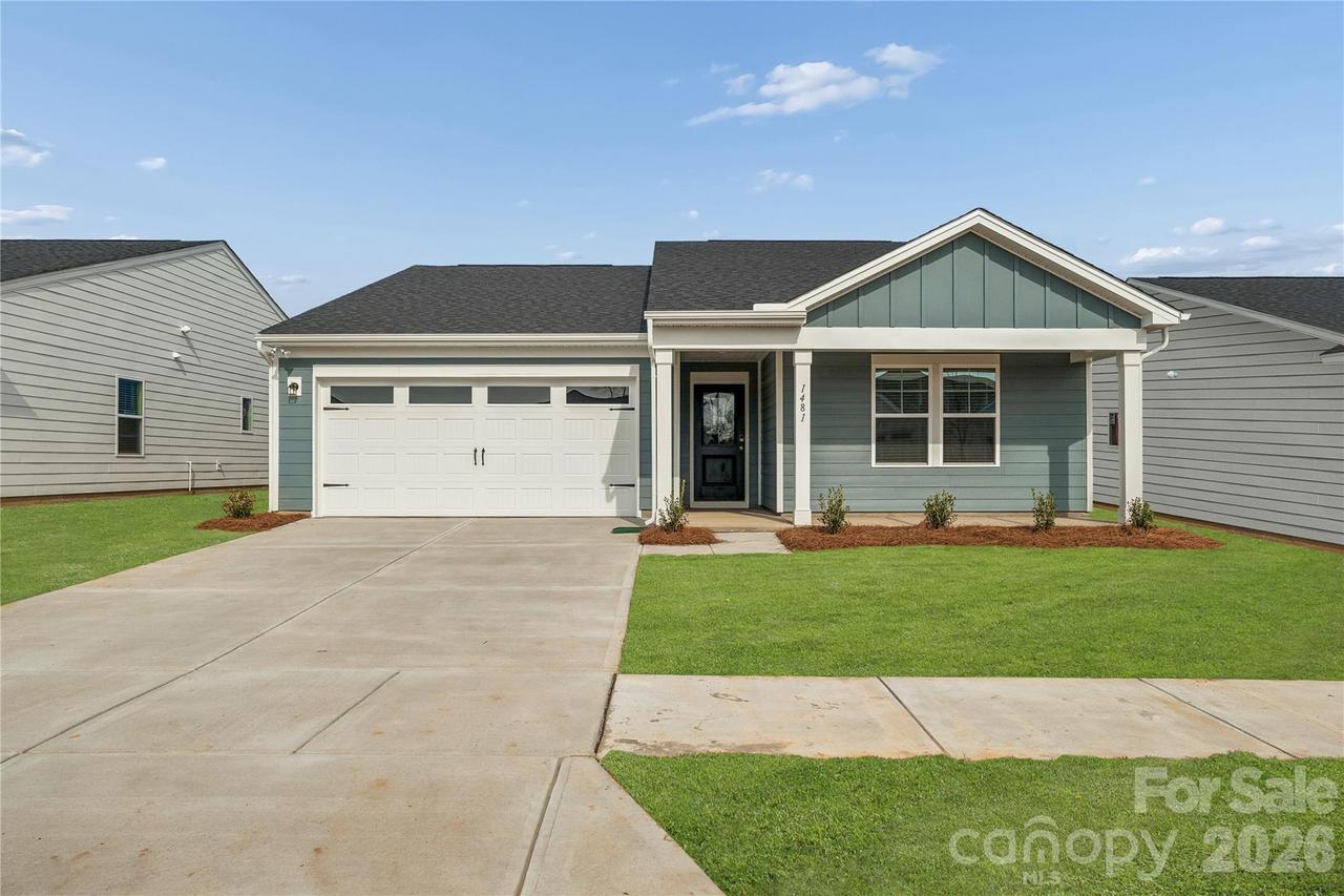 1481 Ardmore Dr., Sherrills Ford, NC 28673